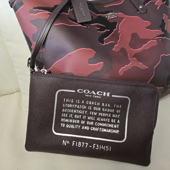 Coach Camouflage City Tote Bag - Red and Brown Rare - Picture 2 of 8